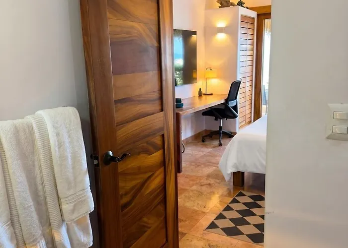 Adults Only Luxe 3br La Ropa Oasis W Ccean View